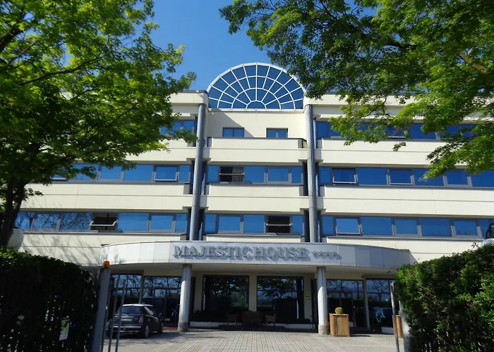 Ferretti Majestichouse